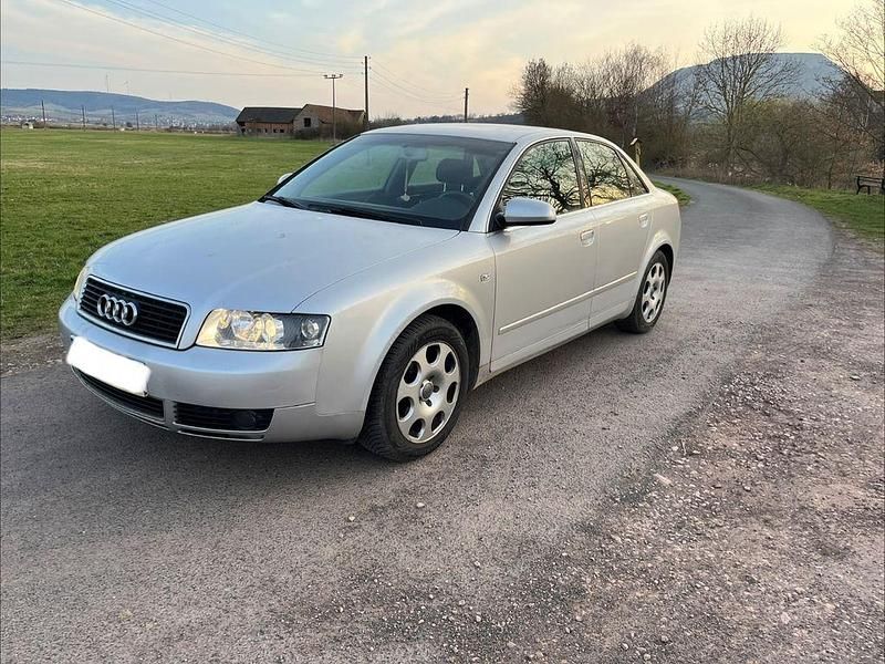 Gebraucht Audi A4 131 PS (96 kW) 2003 Silber Limousine