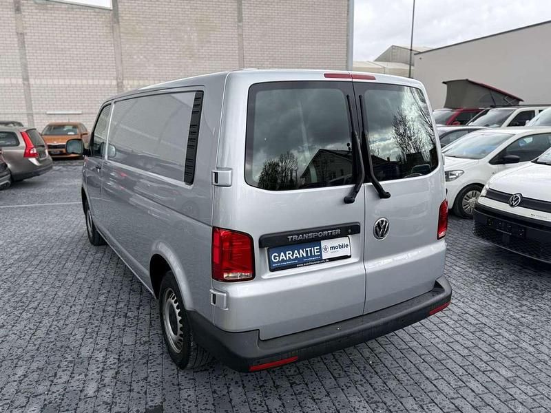Gebraucht VW Transporter 150 PS (110 kW) 2023 Silber Van
