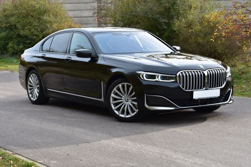 Gebraucht BMW 740 Executive 340 PS (250 kW) 2021 Schwarz Limousine