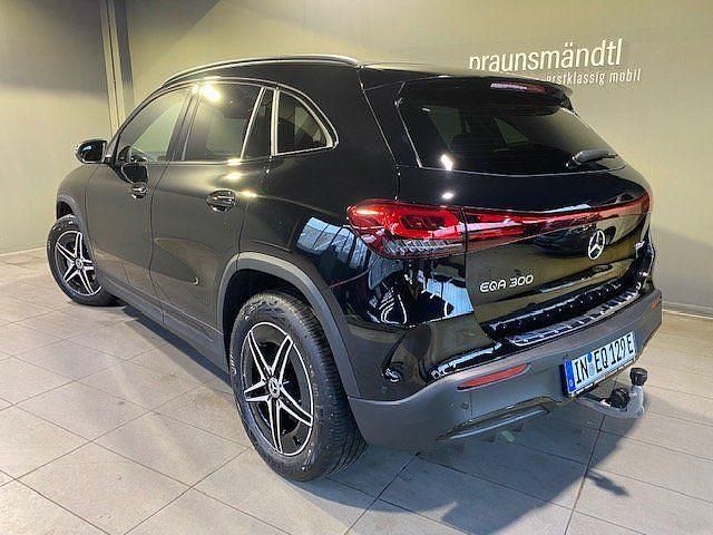Gebraucht Mercedes EQA300 AMG 167 kW (228 PS) 2023 Nachtschwarz SUV