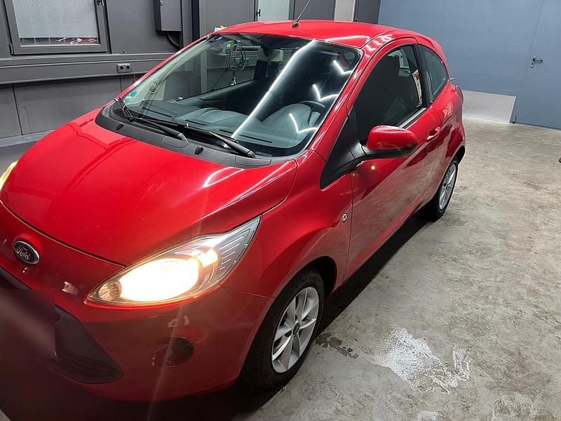 Gebraucht Ford Ka 69 PS (50 kW) 2014 Rot Kleinwagen