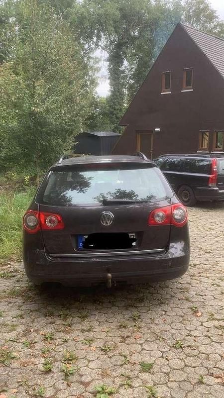 Gebraucht VW Passat Comfortline 160 PS (117 kW) 2008 Braun Kombi