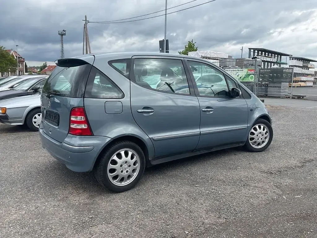 Gebraucht Mercedes A160 102 PS (75 kW) 2003 Blau Van / Kleinbus