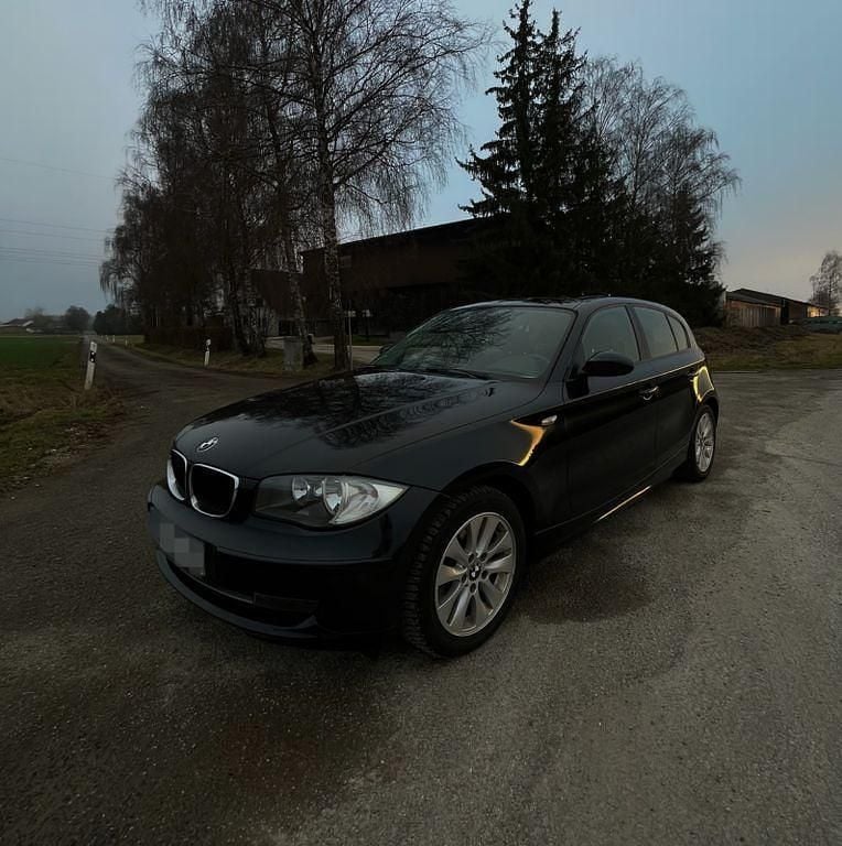 Gebraucht BMW 120 177 PS (130 kW) 2008 Schwarz Kleinwagen