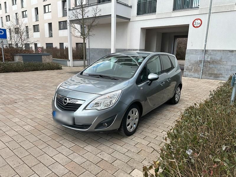Gebraucht Opel Meriva 101 PS (74 kW) 2011 Grau Van / Kleinbus
