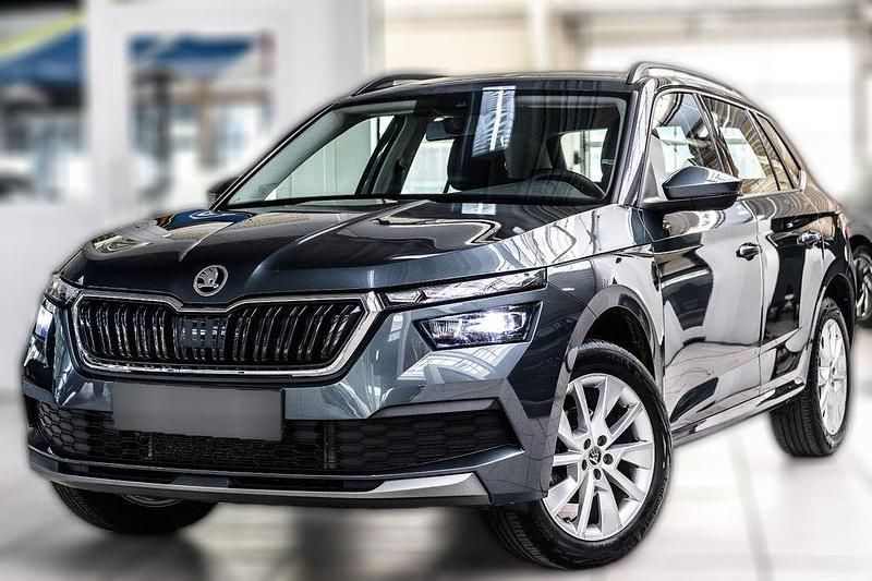 Grau metallic Gebraucht 2020 Skoda Kamiq Ambition SUV | 20.630 € (Etwas zu teuer) - Bild 1/4