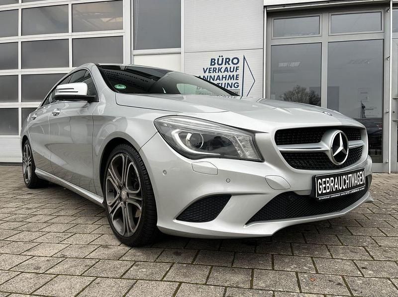 Gebraucht Mercedes CLA200 156 PS (114 kW) 2015 Silber Coupé