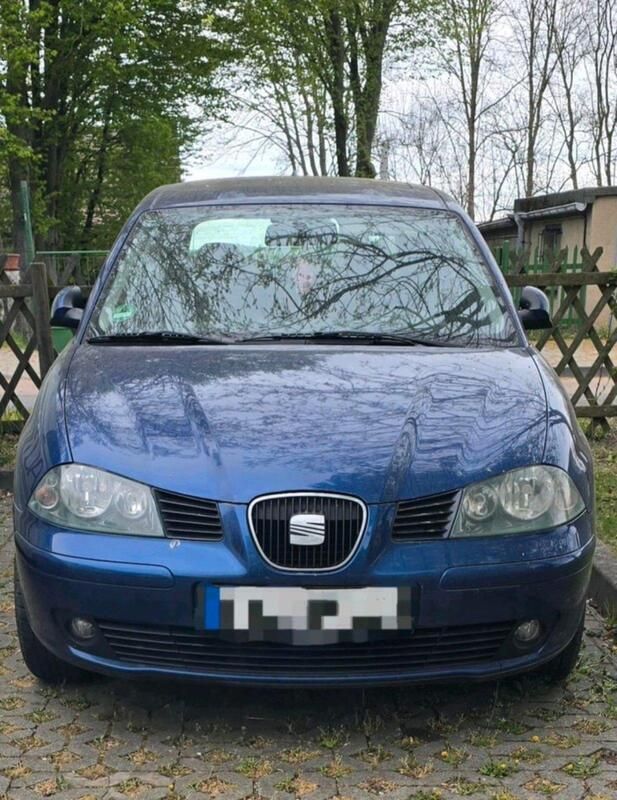 Blau Gebraucht 2003 Seat Ibiza Kleinwagen | 650 € - Bild 1/4