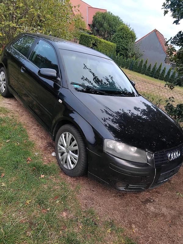 Schwarz Gebraucht 2004 Audi A3 Coupé | 400 € (Guter Preis) - Bild 1/4