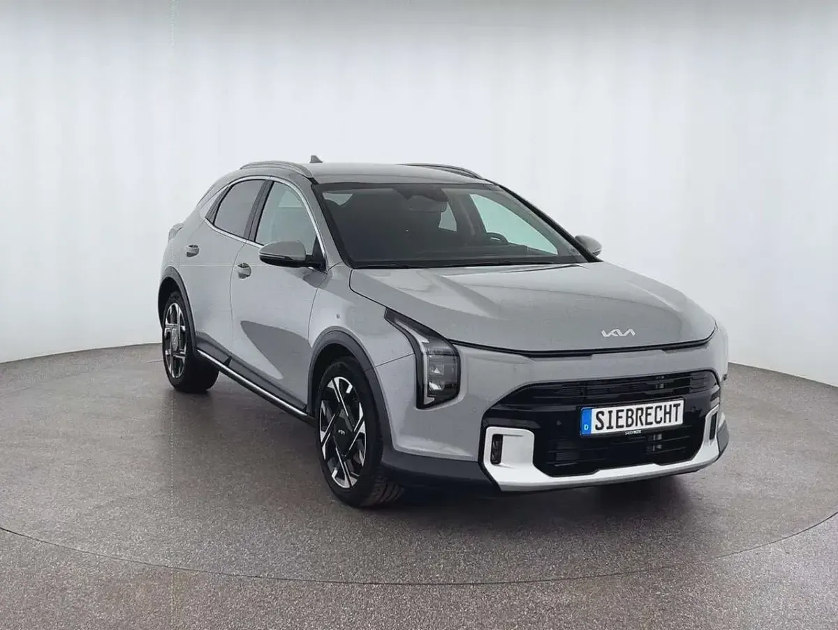 Neu Kia XCeed Spirit 150 PS (110 kW) 2026 Grau SUV