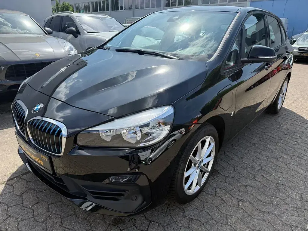 Gebraucht BMW 225 Advantage 136 PS (100 kW) 2018 Schwarz Limousine