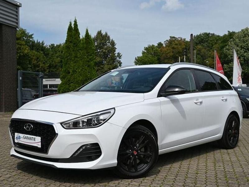 Polar white Gebraucht 2019 Hyundai i30 YES! Kombi | 11.889 € (Fairer Preis) - Bild 1/4