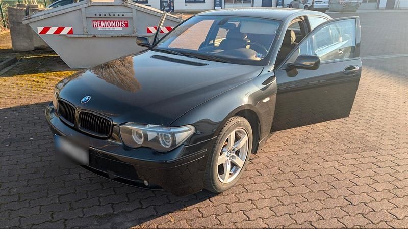 Gebraucht BMW 745L 333 PS (244 kW) 2004 Schwarz Limousine