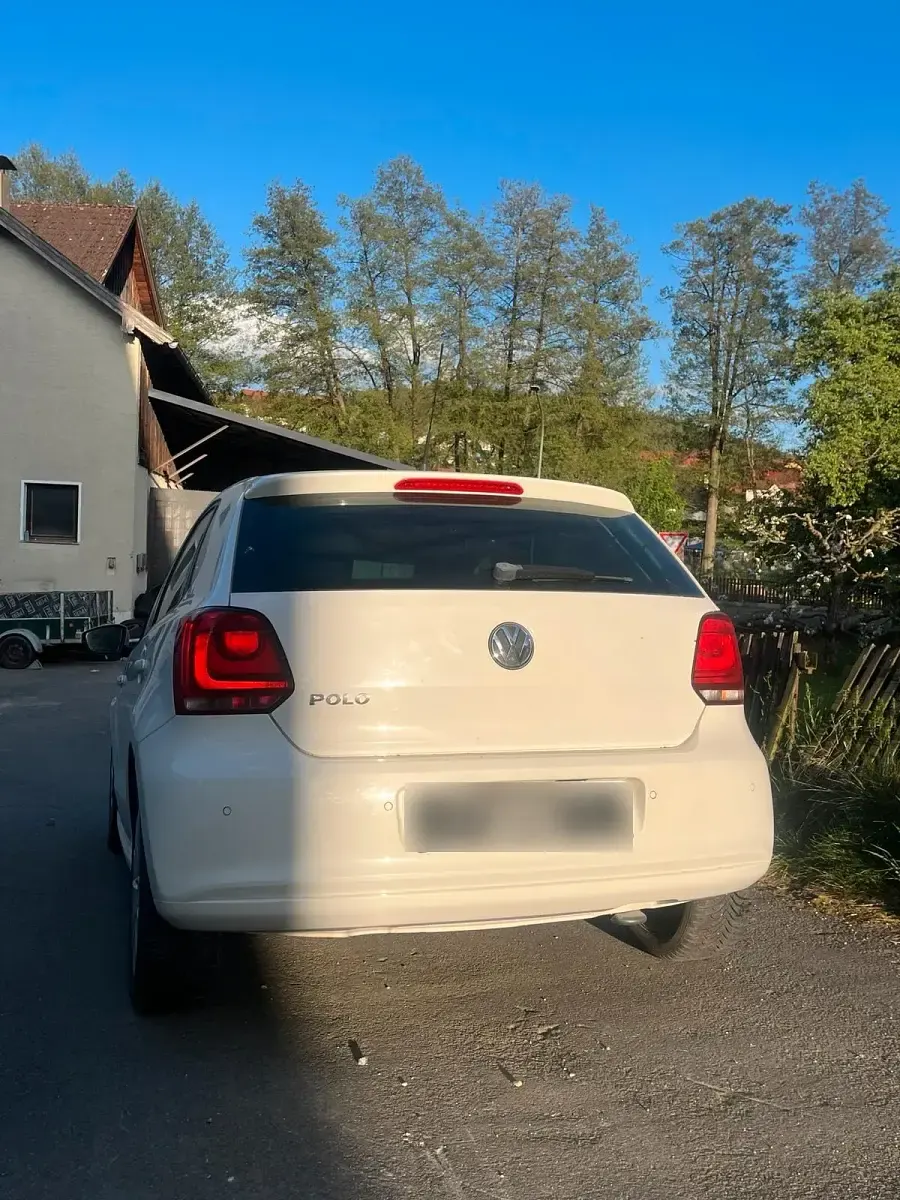 Gebraucht VW Polo 70 PS (51 kW) 2011 Weiß Kleinwagen