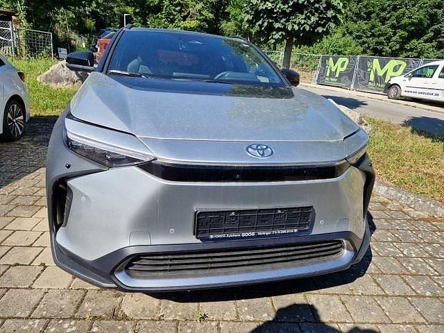 Neu Toyota bZ4X Lounge 160 kW (218 PS) 2025 Cosmicsilber SUV