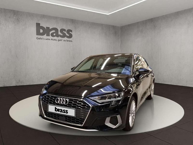Brillantschwarz Gebraucht 2022 Audi A3 e-tron Advanced Plus Kleinwagen | 25.400 € (Fairer Preis) - Bild 1/4