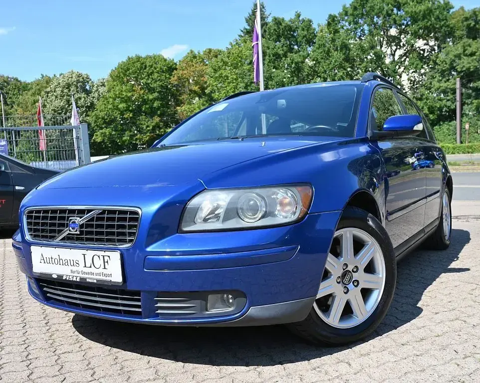 Gebraucht Volvo V50 Momentum 109 PS (80 kW) 2007 Blau Kombi