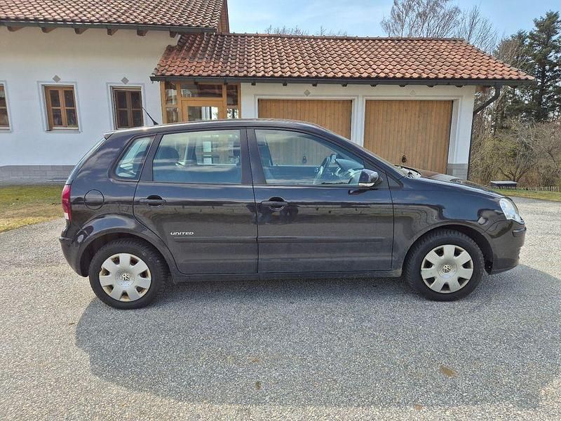 Gebraucht VW Polo 69 PS (50 kW) 2008 Schwarz Kleinwagen