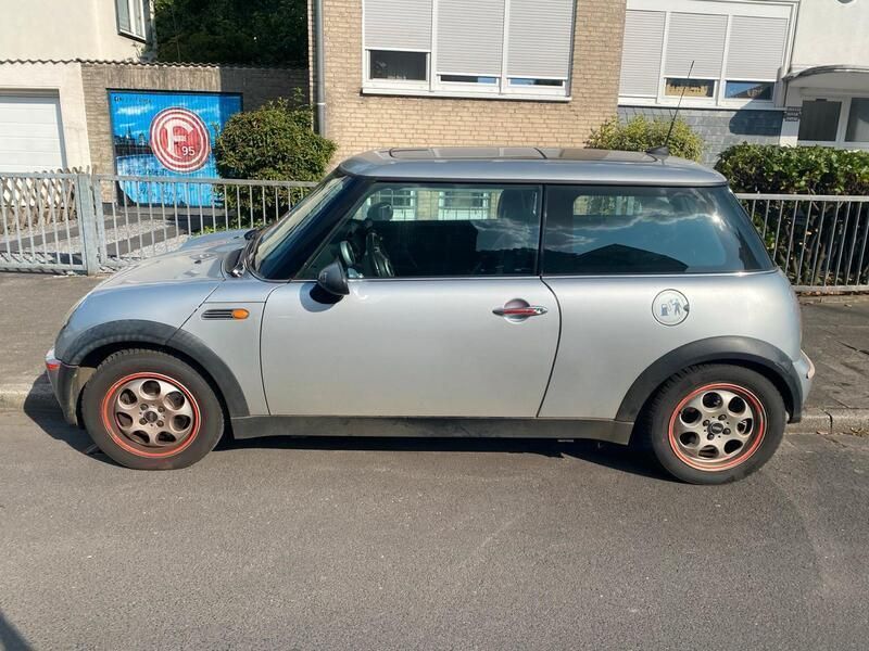 Silber Gebraucht 2005 Mini Cooper Coupé Coupé | 3.700 € (Guter Preis) - Bild 1/3