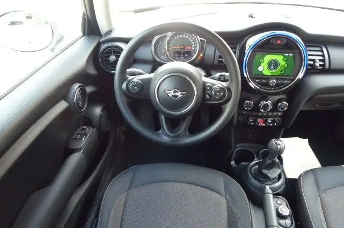 Gebraucht Mini ONE 75 PS (55 kW) 2019 Grau Kleinwagen