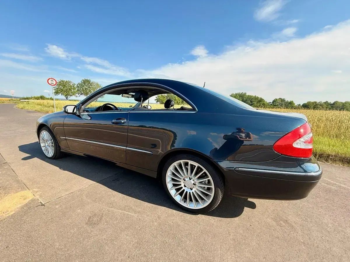 Gebraucht Mercedes CLK500 306 PS (225 kW) 2004 Schwarz Coupé