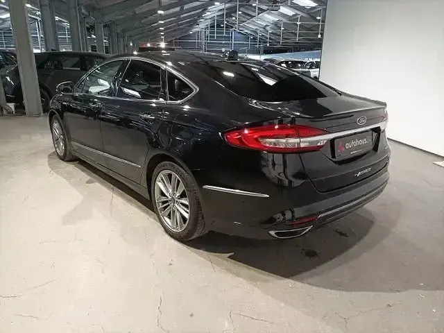 Gebraucht Ford Mondeo Vignale 188 PS (138 kW) 2022 Schwarz Limousine