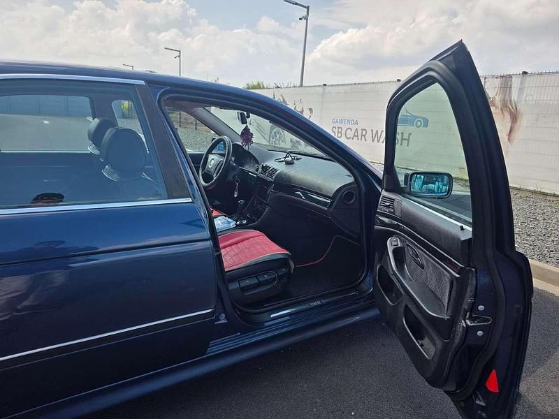 Second-hand BMW 520 150 CP (110 kW) 1999 Albastru Berlinǎ