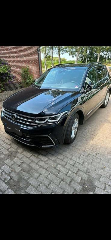 Schwarz Gebraucht 2020 VW Tiguan R-line SUV | 26.999 € (Guter Preis) - Bild 1/4
