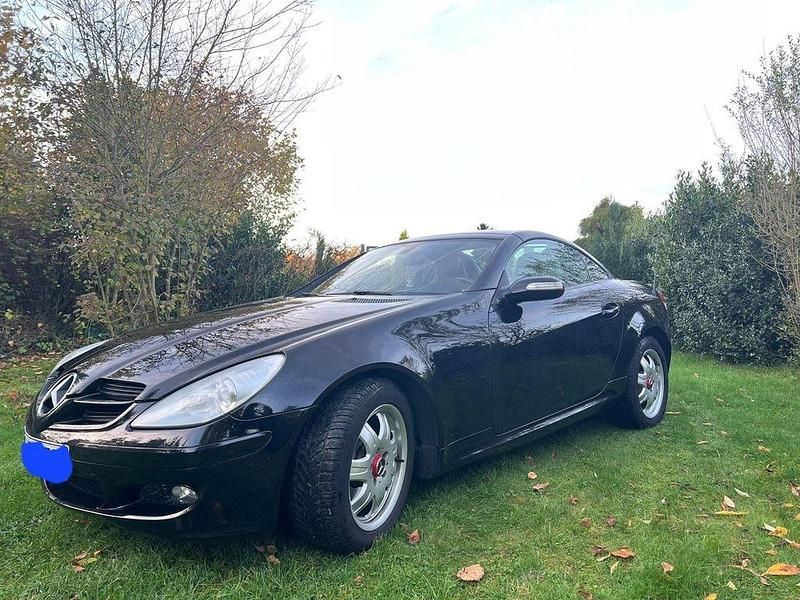 Schwarz Gebraucht 2004 Mercedes SLK200 Cabrio | 7.200 € (Guter Preis) - Bild 1/4