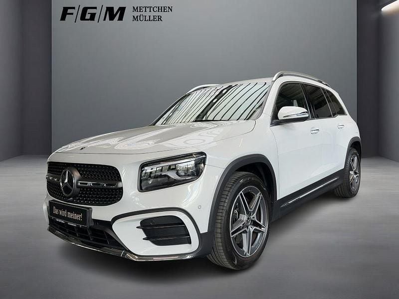 Digitalweiss metalliclack Gebraucht 2024 Mercedes GLB250 AMG Line Premium SUV | 52.490 € (Etwas zu teuer) - Bild 1/4