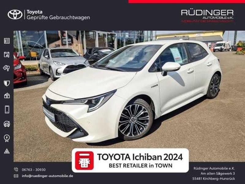 Weiß Gebraucht 2021 Toyota Corolla Hybrid Team Limousine | 18.900 € (Guter Preis) - Bild 1/3