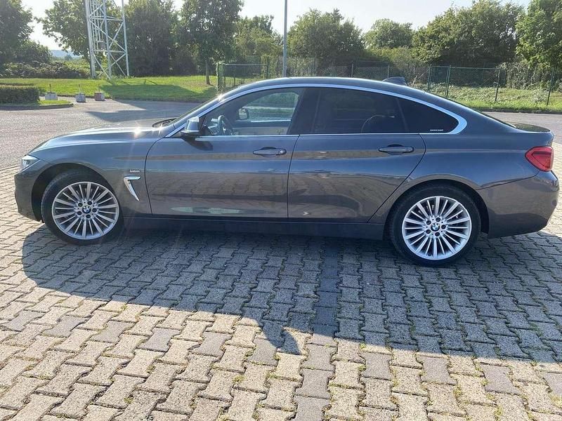 Grau Gebraucht 2018 BMW 420 Gran Coupé Luxury Line Coupé | 25.990 € (Etwas zu teuer) - Bild 1/4