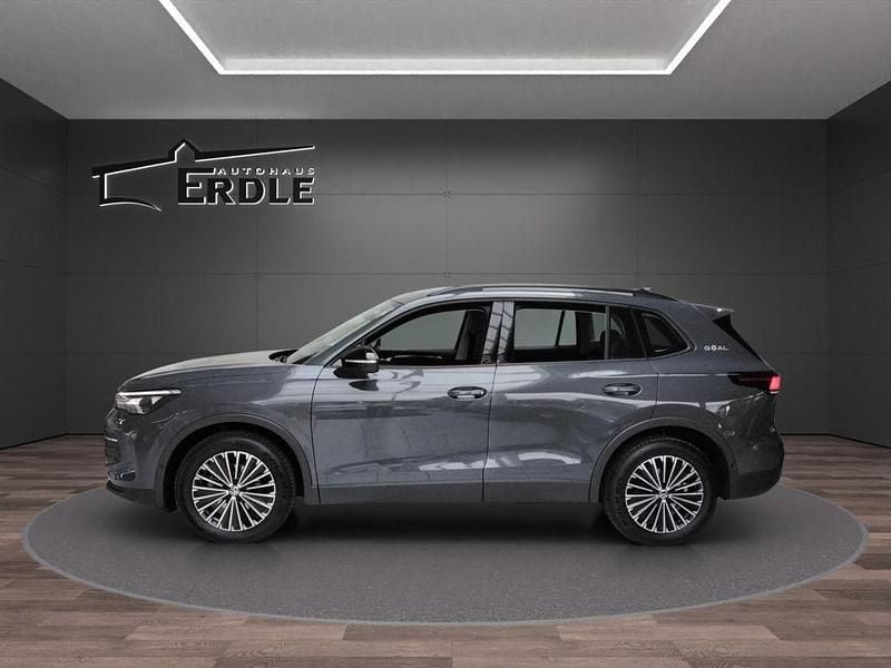 Gebraucht VW Tiguan Goal 150 PS (110 kW) 2025 Grau SUV