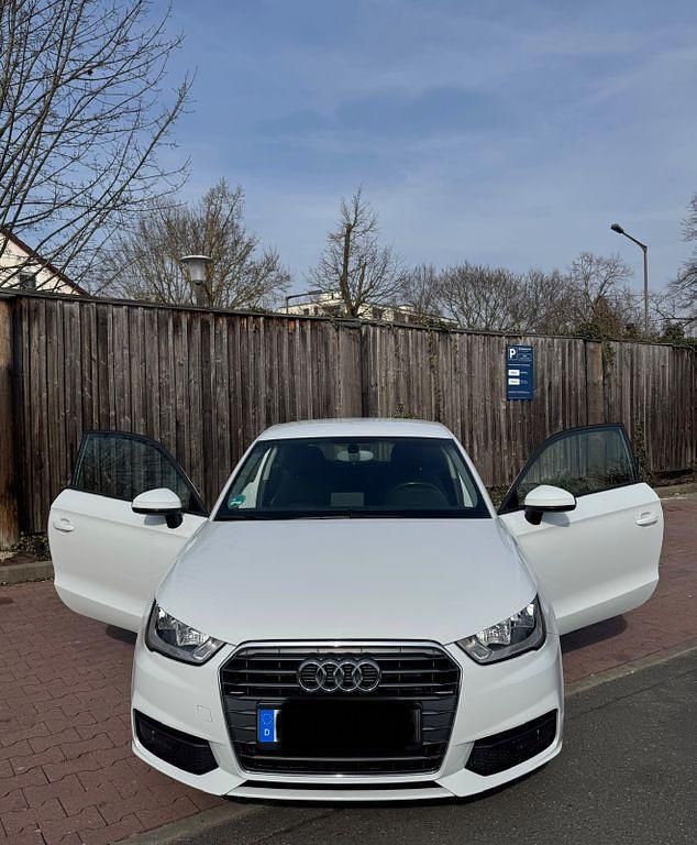 Gebraucht Audi A1 95 PS (69 kW) 2016 Weiß Kleinwagen