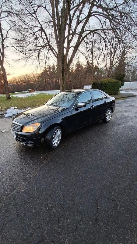 Gebraucht Mercedes C180 156 PS (114 kW) 2008 Schwarz Limousine