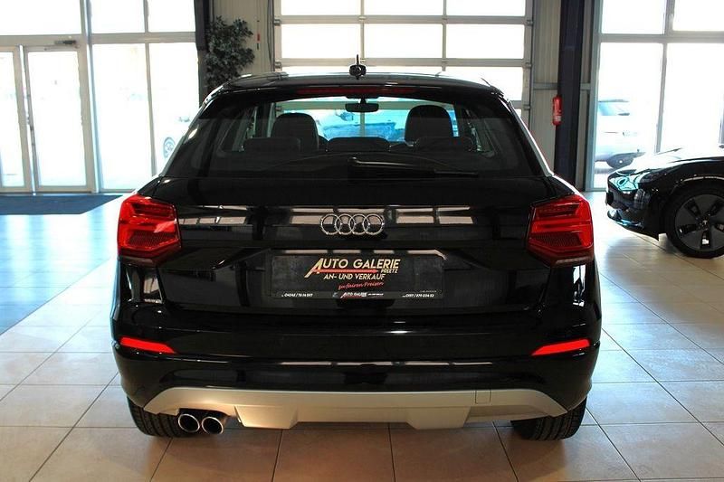 Gebraucht Audi Q2 Sport 150 PS (110 kW) 2018 Brillantschwarz SUV
