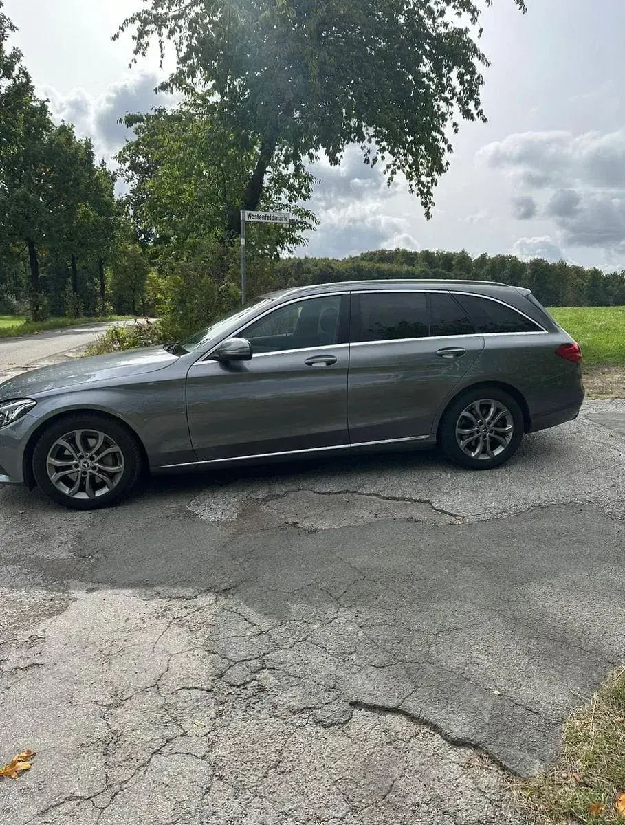 Gebraucht Mercedes C250 204 PS (150 kW) 2017 Grau Kombi