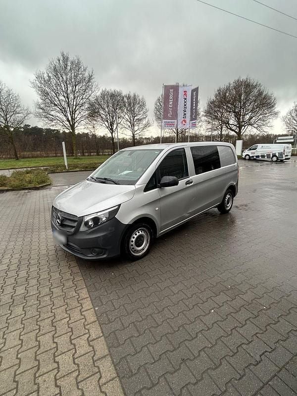 Gebraucht Mercedes Vito 86 PS (63 kW) 2018 Silber Van