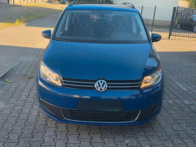 Gebraucht VW Touran Comfortline 150 PS (110 kW) 2012 Blau Van / Kleinbus