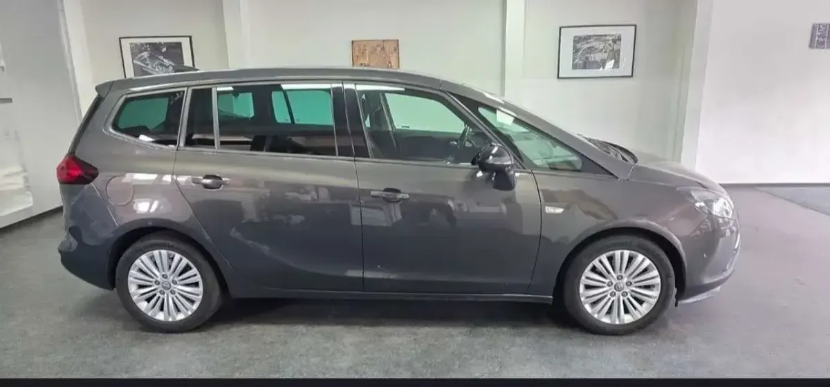 Gebraucht Opel Zafira Tourer Innovation 170 PS (125 kW) 2013 Grau Van / Kleinbus