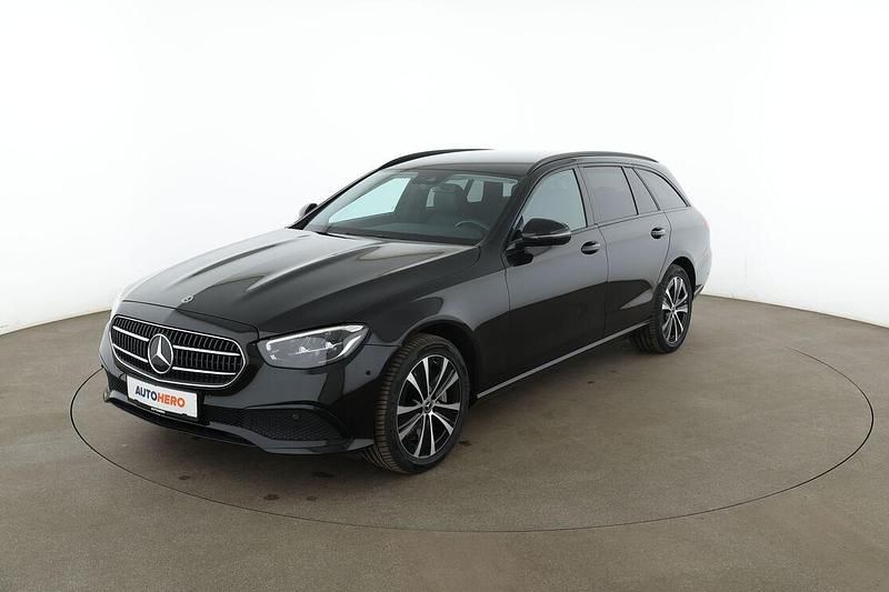 Gebraucht Mercedes E300 122 PS (89 kW) 2021 Schwarz Kombi