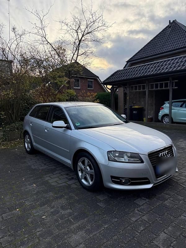 Gebraucht Audi A3 Comfort 140 PS (102 kW) 2011 Silber Kleinwagen