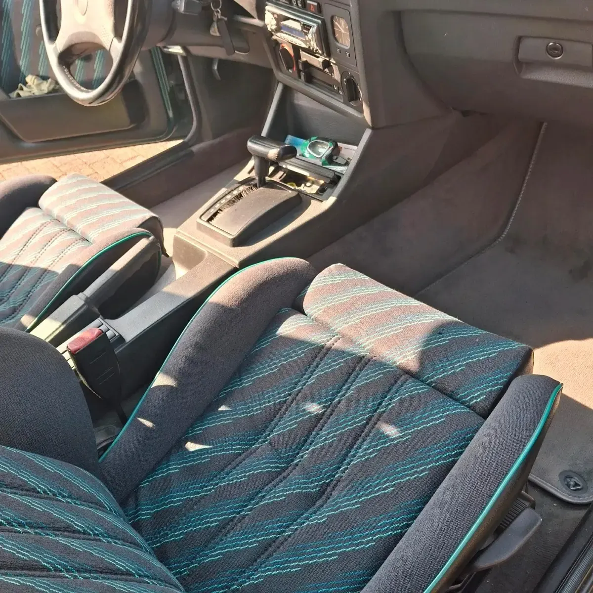 Gebraucht BMW 318 113 PS (83 kW) 1993 Grün Kombi
