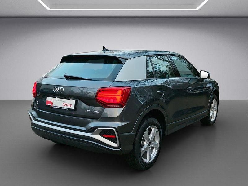 Gebraucht Audi Q2 S-Line 150 PS (110 kW) 2023 Grau SUV