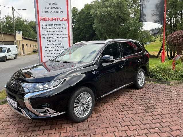 Schwarz Gebraucht 2018 Mitsubishi Outlander P-HEV Intro Edition SUV | 23.990 € (Teuer) - Bild 1/4