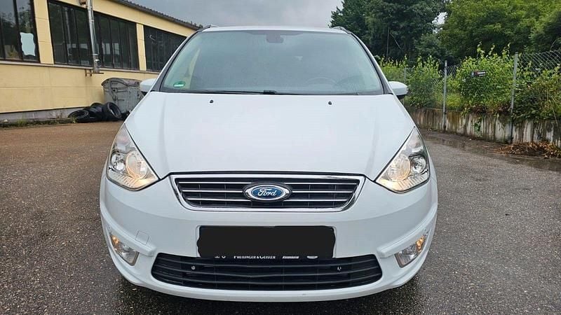 Gebraucht Ford Galaxy Business Edition 140 PS (102 kW) 2015 Weiß Van / Kleinbus