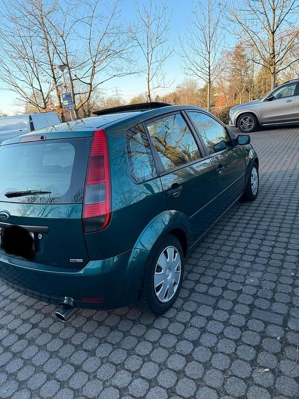 Usata Ford Fiesta 70 CV (51 kW) 2002 Verde Utilitaria