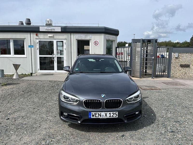 Gebraucht BMW 120 Sport Line 190 PS (139 kW) 2015 Grau Kleinwagen