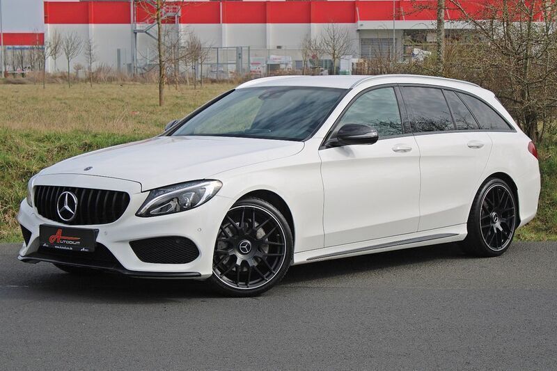 Weiß Gebraucht 2017 Mercedes C220 AMG line Limousine | 22.800 € (Fairer Preis) - Bild 1/4