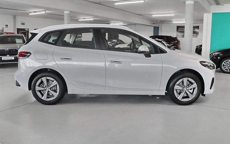Gebraucht BMW 220 Luxury Line 170 PS (125 kW) 2025 Weiß Kombi